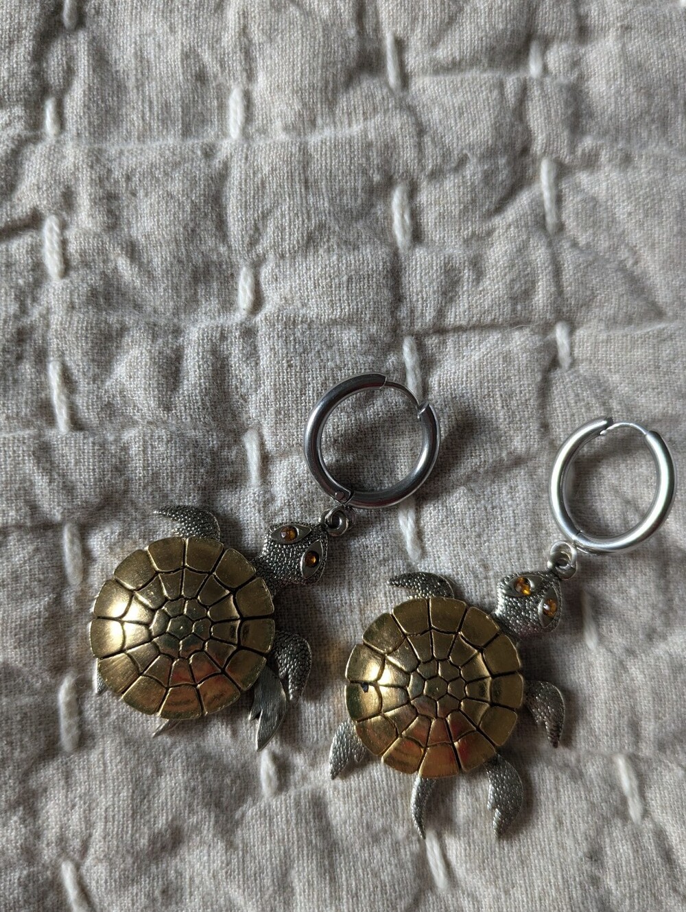 Vintage Articulating Turtle Earrings